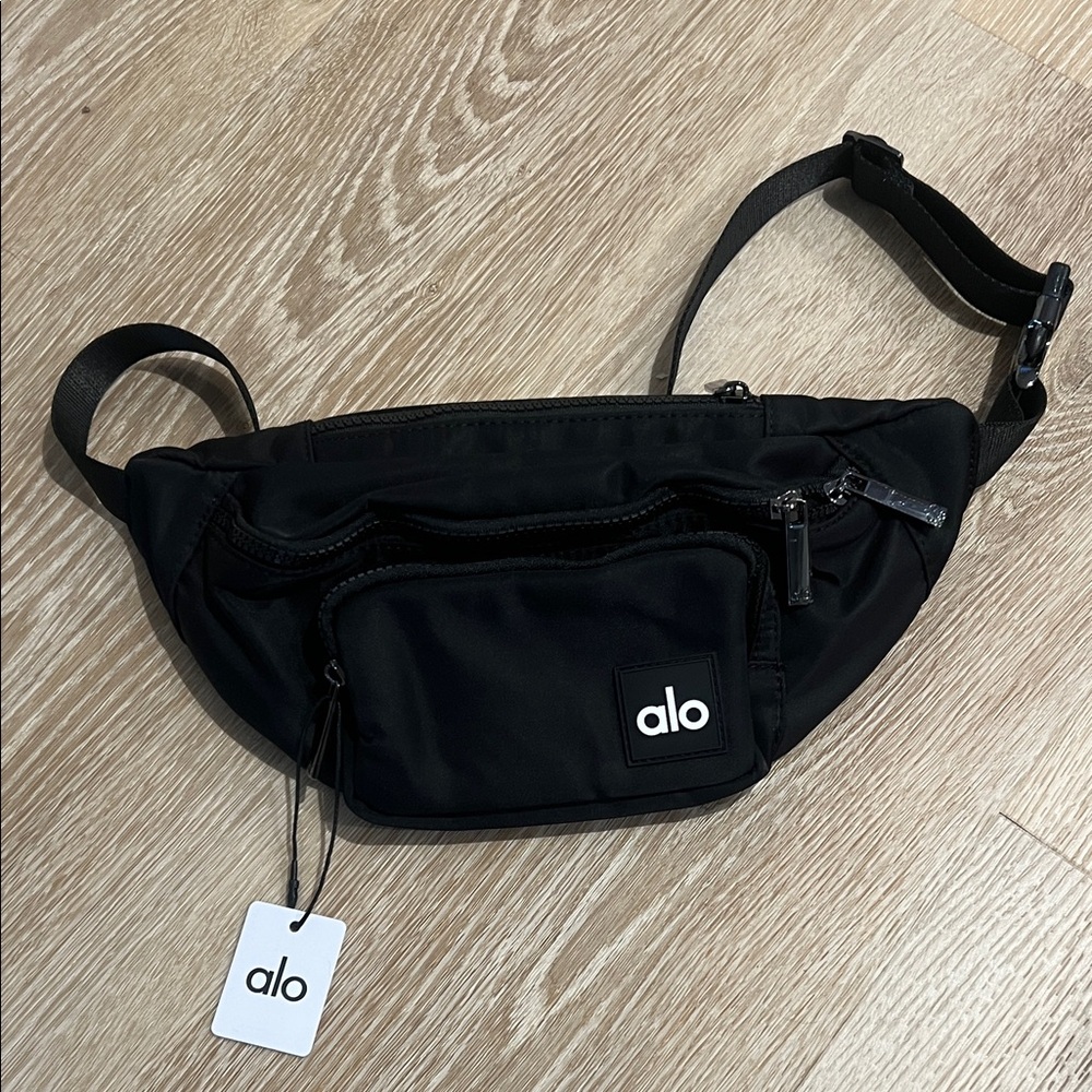 ALO Yoga Black Belt Bag